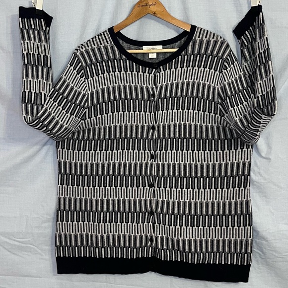 CJ Banks Navy and Gray Geometric Pattern Cardigan Sweater in Size 1X - Picture 2 of 14